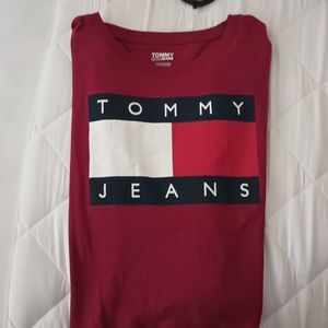 Red Tommy Hilfiger cropped top